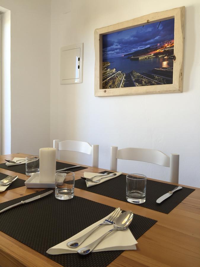 Apartamentos Delfin Es Calo  Luaran gambar